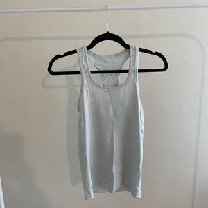 Lululemon Size 4 Light Blue swiftly racer back tank!